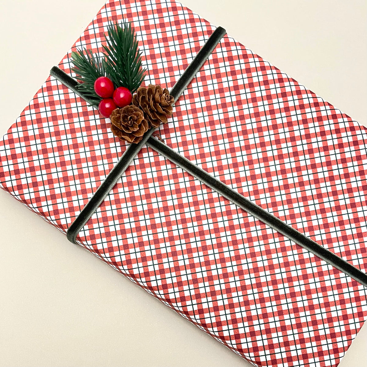 Pine and Berry Pick (Small)