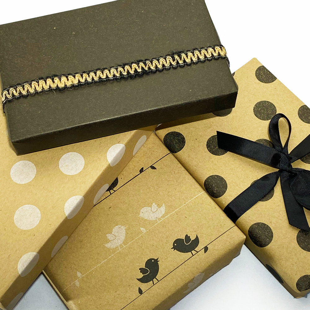 
                  
                    Taches - Black/Kraft
                  
                