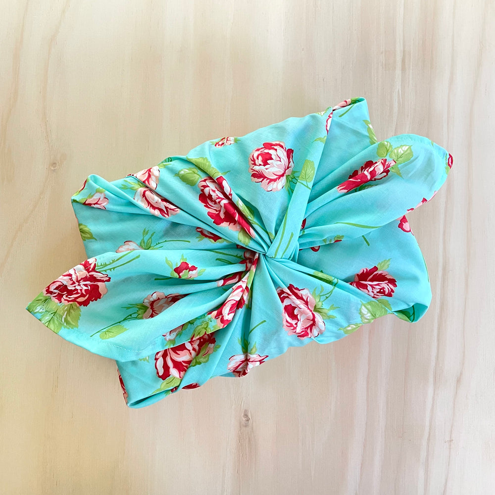 Smitten - Reusable Fabric Gift Wrap